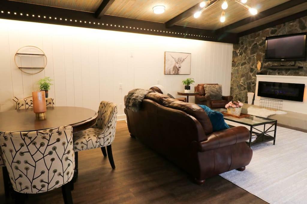 Crown Mansion Boutique Hotel & Villas Qualicum Beach Dış mekan fotoğraf